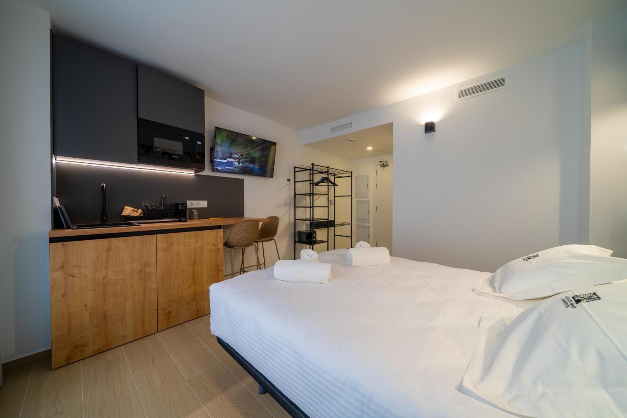 Alicante Smart Accommodation Eksteriør billede