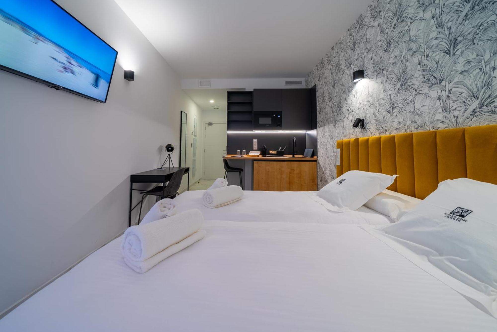 Alicante Smart Accommodation Eksteriør billede